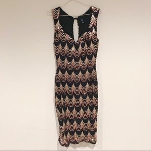 Windsor Black&Gold Scalloped Sequin Dress